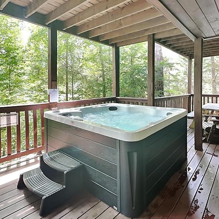 Above The Clouds, 4 Bedrooms, Pool Access, Private, Gaming, Sleeps 16 Gatlinburg Eksteriør billede