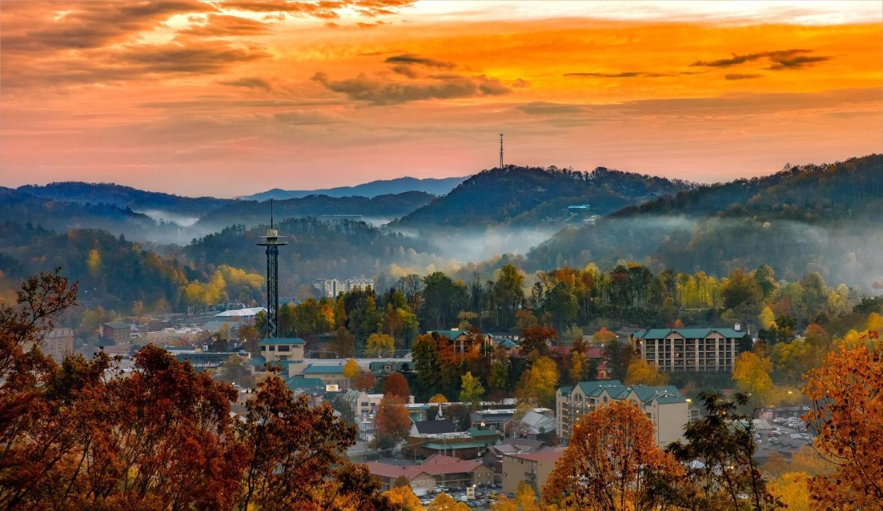 Above The Clouds, 4 Bedrooms, Pool Access, Private, Gaming, Sleeps 16 Gatlinburg Eksteriør billede