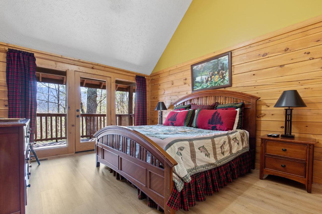 Above The Clouds, 4 Bedrooms, Pool Access, Private, Gaming, Sleeps 16 Gatlinburg Eksteriør billede