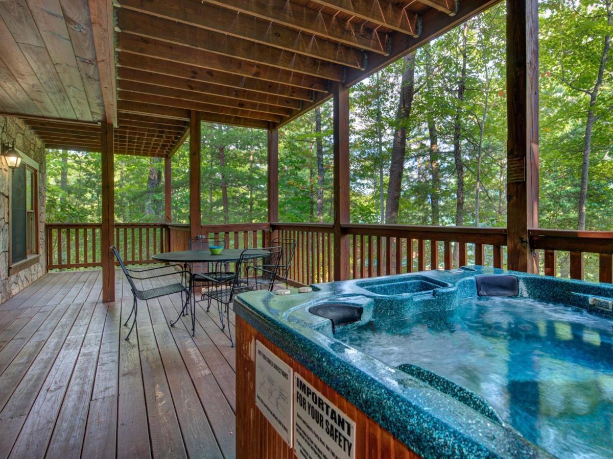 Above The Clouds, 4 Bedrooms, Pool Access, Private, Gaming, Sleeps 16 Gatlinburg Eksteriør billede