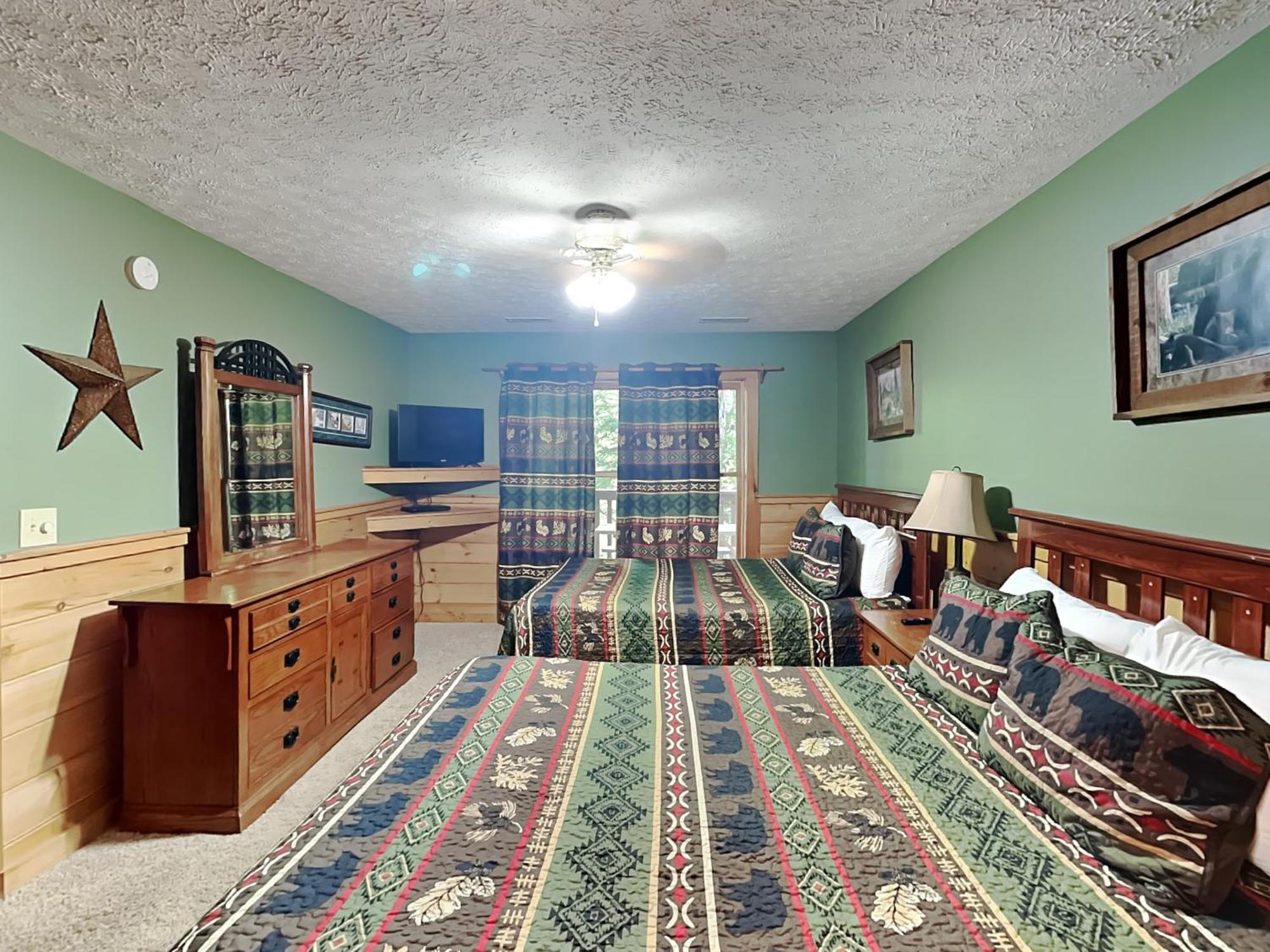 Above The Clouds, 4 Bedrooms, Pool Access, Private, Gaming, Sleeps 16 Gatlinburg Eksteriør billede
